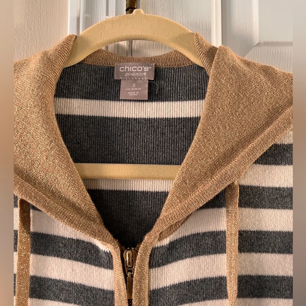 Gray and white long sleeve hoodie sweater with gold metallic accent. - Picture 4 of 4